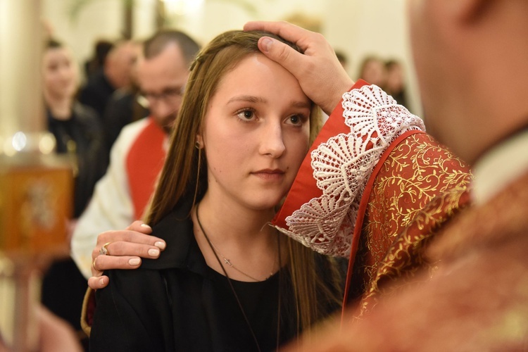 Bierzmowanie w Łososinie Dolnej