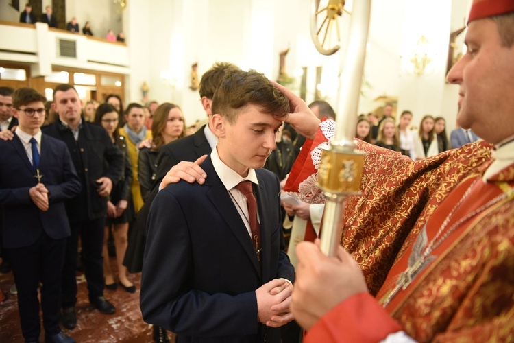 Bierzmowanie w Łososinie Dolnej