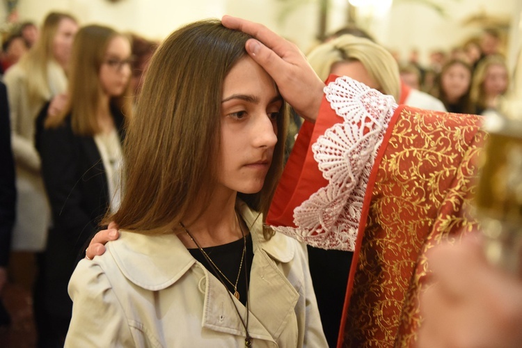 Bierzmowanie w Łososinie Dolnej