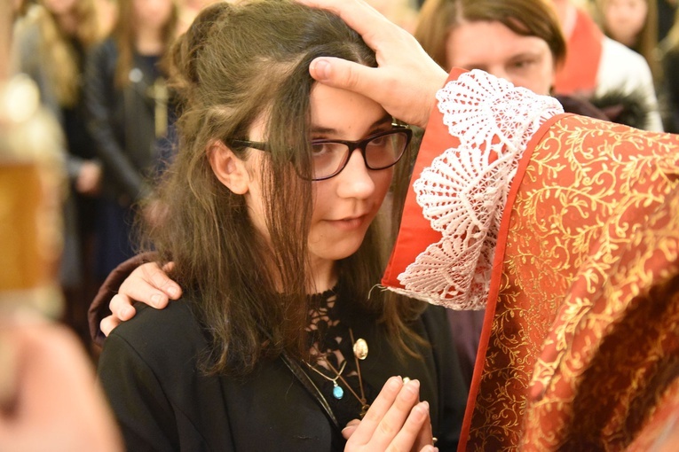 Bierzmowanie w Łososinie Dolnej