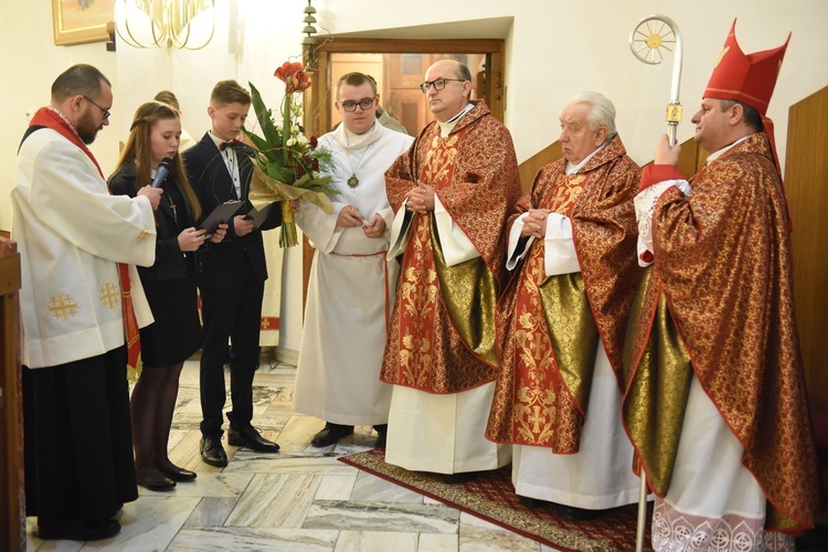 Bierzmowanie w Łososinie Dolnej