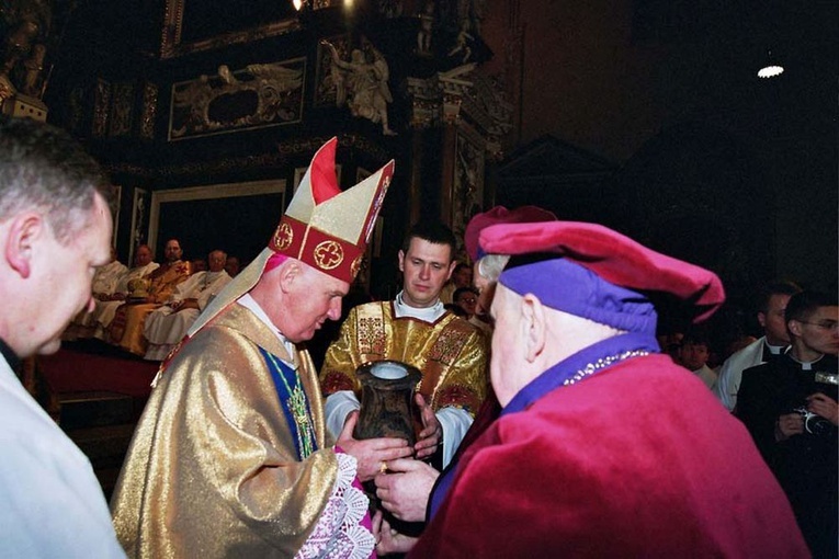 Święcenia i ingres bp Ignacego do katedry świdnickiej - cz. 01.