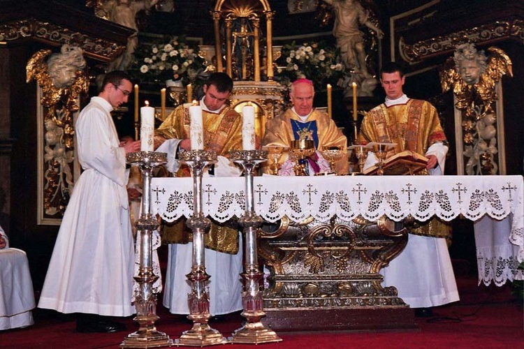 Święcenia i ingres bp Ignacego do katedry świdnickiej - cz. 01.