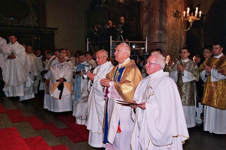 Święcenia i ingres bp Ignacego do katedry świdnickiej - cz. 01.