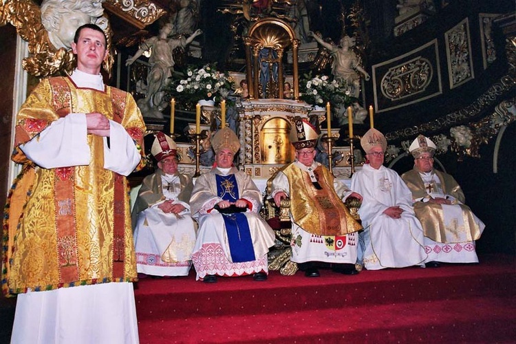 Święcenia i ingres bp Ignacego do katedry świdnickiej - cz. 01.