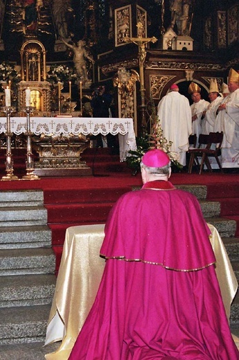Święcenia i ingres bp Ignacego do katedry świdnickiej - cz. 01.