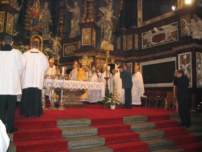 Święcenia i ingres bp Ignacego do katedry świdnickiej - cz. 02.