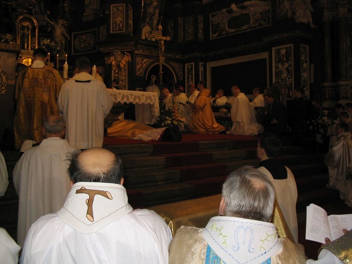 Święcenia i ingres bp Ignacego do katedry świdnickiej - cz. 02.
