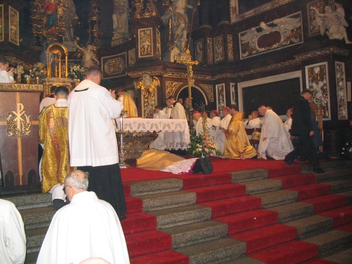 Święcenia i ingres bp Ignacego do katedry świdnickiej - cz. 02.