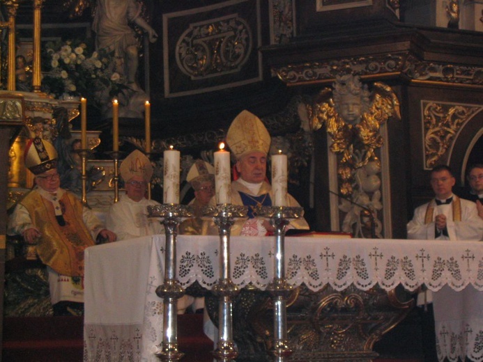 Święcenia i ingres bp Ignacego do katedry świdnickiej - cz. 02.
