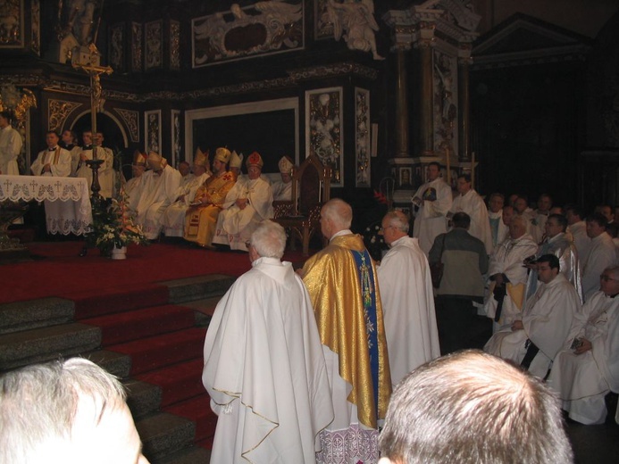 Święcenia i ingres bp Ignacego do katedry świdnickiej - cz. 02.