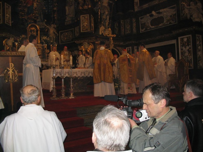 Święcenia i ingres bp Ignacego do katedry świdnickiej - cz. 02.