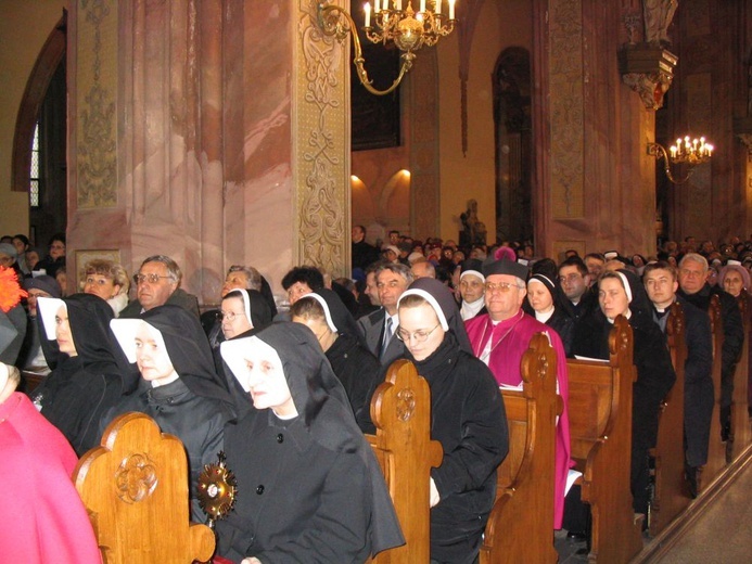 Święcenia i ingres bp Ignacego do katedry świdnickiej - cz. 02.