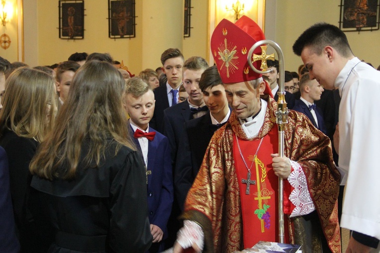 Bierzmowanie w Trzcianie k. Mielca