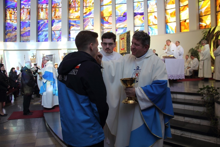 Msza św. za szczęśliwy powrót "Daru Młodzieży"