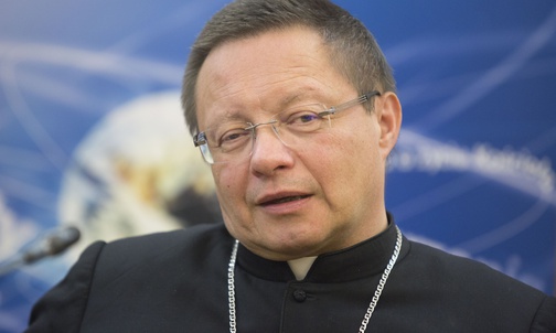 Abp Ryś: To najważniejsza z tysięcy książek o Biblii