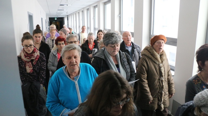 Droga Krzyżowa korytarzami szpitala im. T. Marciniaka