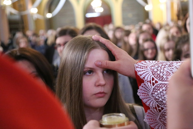 Pierwsze bierzmowanie w Nawojowej