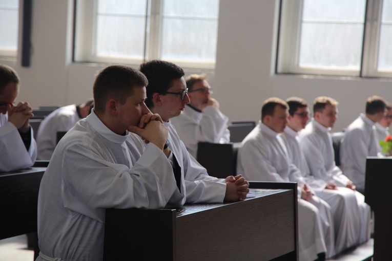 Posługa lektoratu w śląskim seminarium