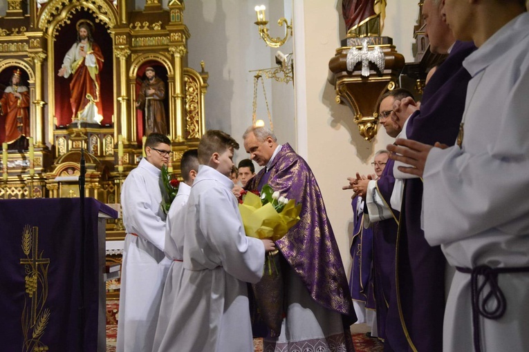 Błogosławieństwo lektorów w Żegocinie.