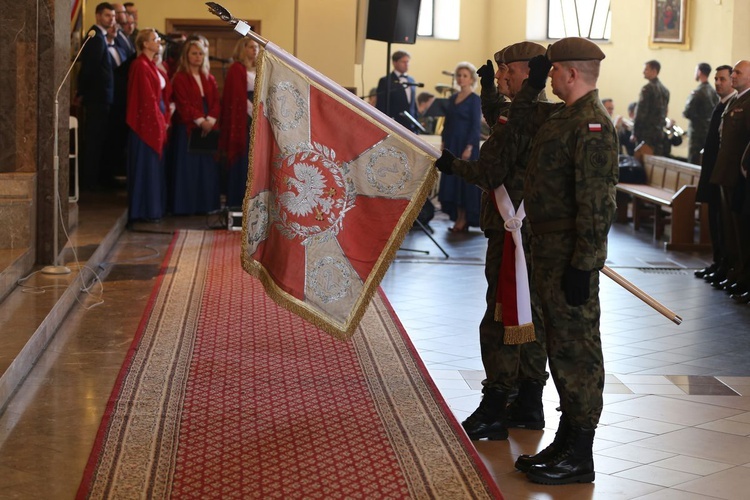 Żołnierska Msza św. w Ostrowcu Świętokrzyskim.