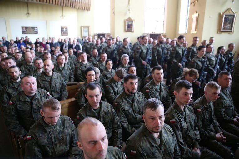 Żołnierska Msza św. w Ostrowcu Świętokrzyskim.