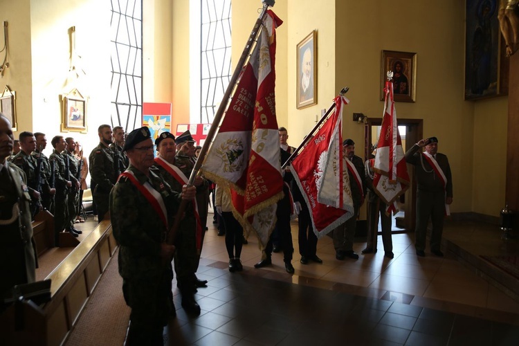 Żołnierska Msza św. w Ostrowcu Świętokrzyskim.