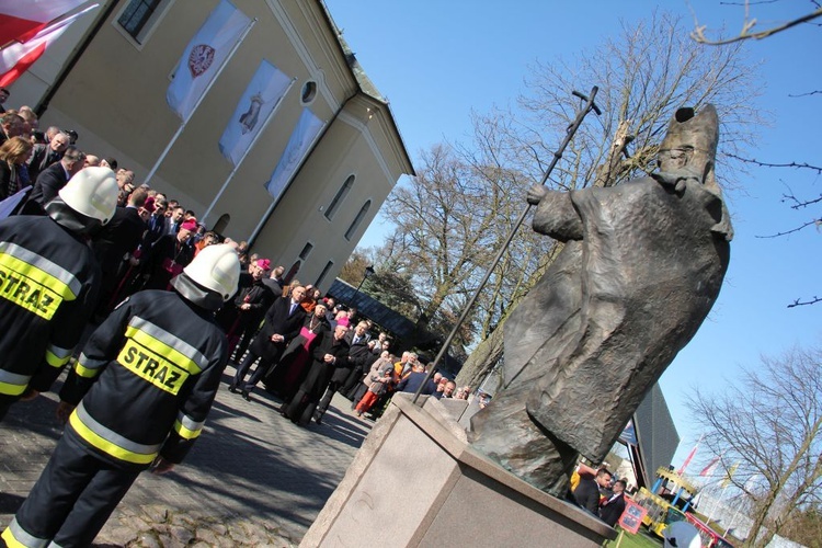 Prezydent Rzeczypospolitej Polskiej w sanktuarium Matki Bożej Cierpliwie Słuchającej w Rokitnie 