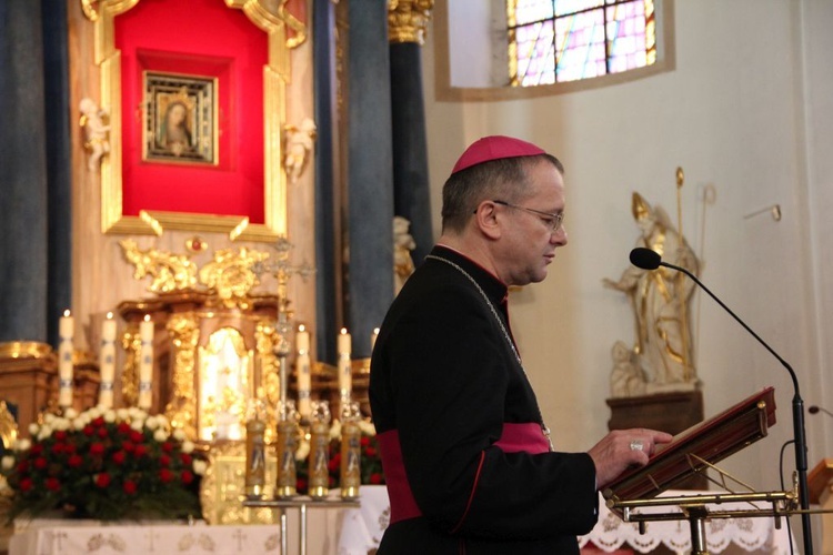 Prezydent Rzeczypospolitej Polskiej w sanktuarium Matki Bożej Cierpliwie Słuchającej w Rokitnie 