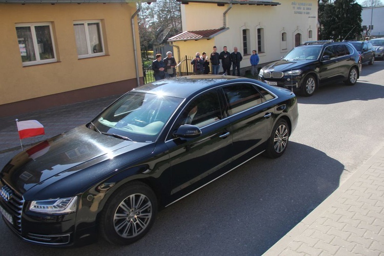 Prezydent Rzeczypospolitej Polskiej w sanktuarium Matki Bożej Cierpliwie Słuchającej w Rokitnie 