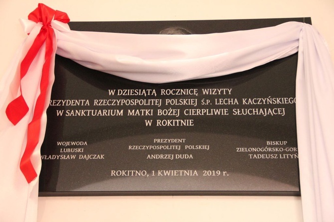 Prezydent Rzeczypospolitej Polskiej w sanktuarium Matki Bożej Cierpliwie Słuchającej w Rokitnie 