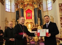 Prezydent Rzeczypospolitej Polskiej w sanktuarium Matki Bożej Cierpliwie Słuchającej w Rokitnie 