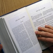 Wielu uczestników dnia skupienia spotyka się co tydzień z ks. Januszem w świdnickim seminarium na czytaniu słowa Bożego.