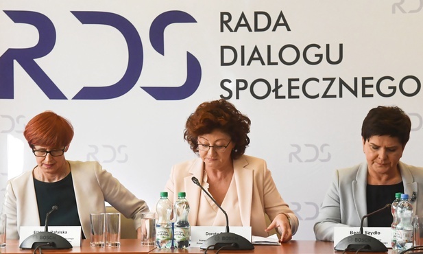 Szydło: Rząd przedstawi swoje propozycje stronie związkowej