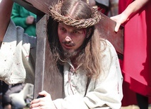 Od 2015 roku spektakl przyciąga wiernych z całej diecezji.