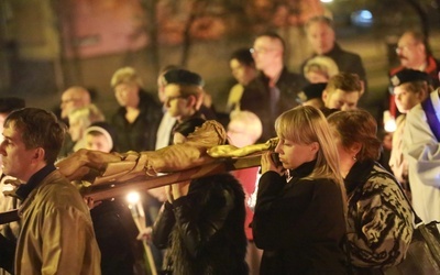 Dziś papieska Droga Krzyżowa w Dębicy