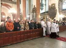 Katechumeni nie mogą brać udziału w całej Eucharystii. Stanie się to dopiero w Wigilię Paschalną.