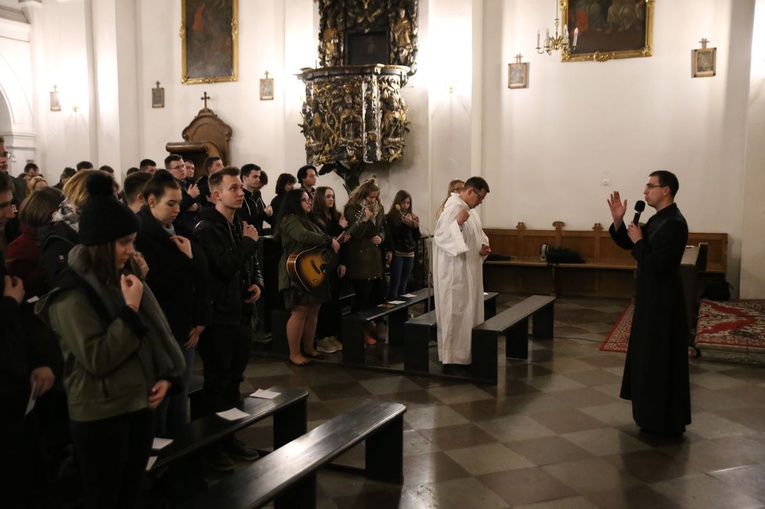 Czuwanie modlitewne Taize 