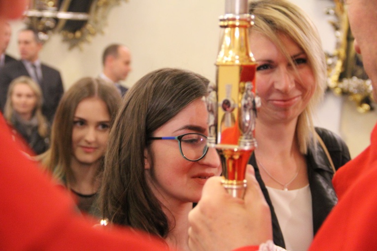 Bierzmowanie w kościele św. Jakuba w Tuchowie