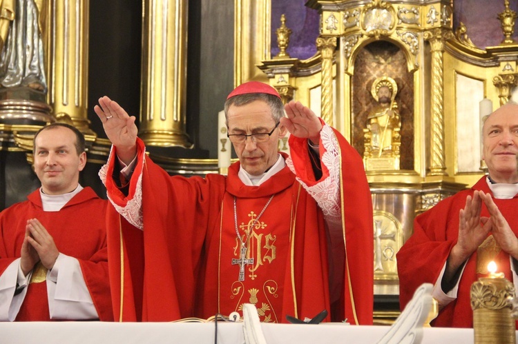 Bierzmowanie w kościele św. Jakuba w Tuchowie