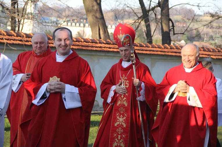 Bierzmowanie w kościele św. Jakuba w Tuchowie