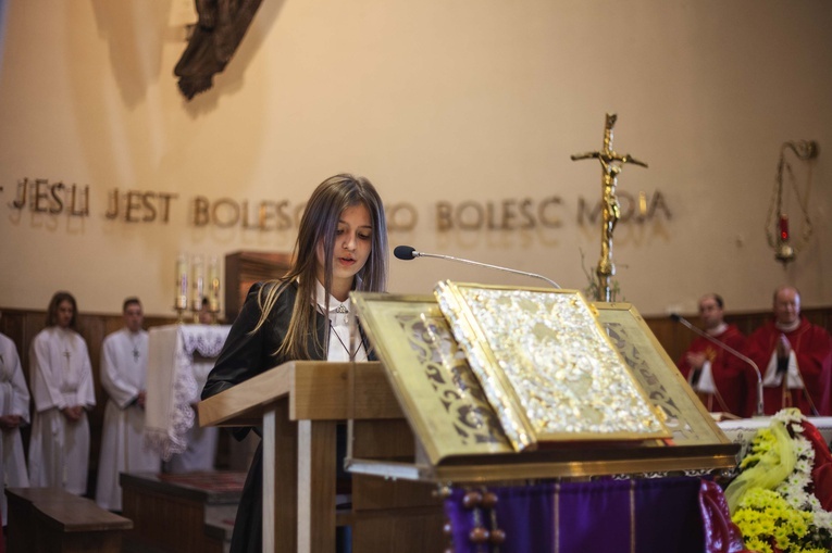 Bierzmowanie w Nowym Sączu-Zawadzie