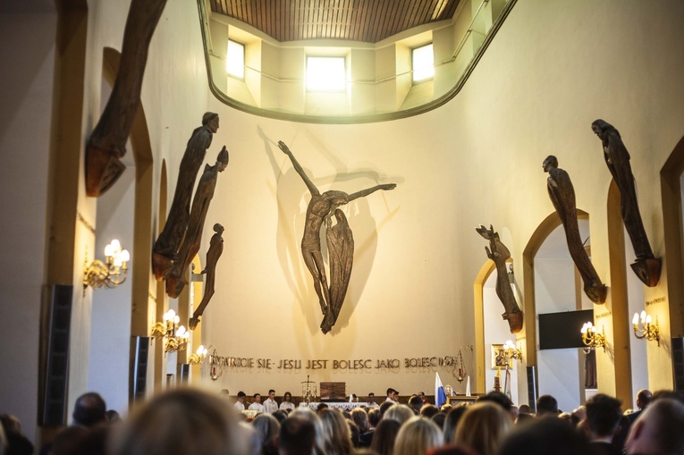 Bierzmowanie w Nowym Sączu-Zawadzie