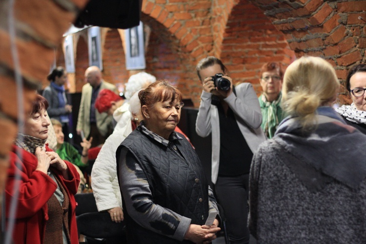 Spotkanie z red. Katarzyną Jabłońską na temat ks. Jana Kaczkowskiego.