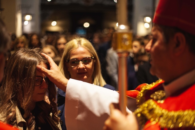 Bierzmowanie w kościele kolejowym - cz. 2