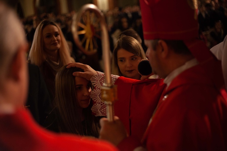 Nowy Sącz. Bierzmowanie u Niepokalanej - cz. 2