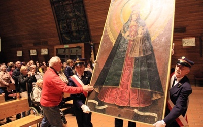 Pożegnanie obrazu Matki Bożej Kodeńskiej w Kędzierzynie-Koźlu