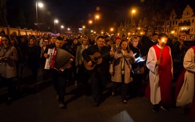 Droga Krzyżowa na ulicach Głogowa