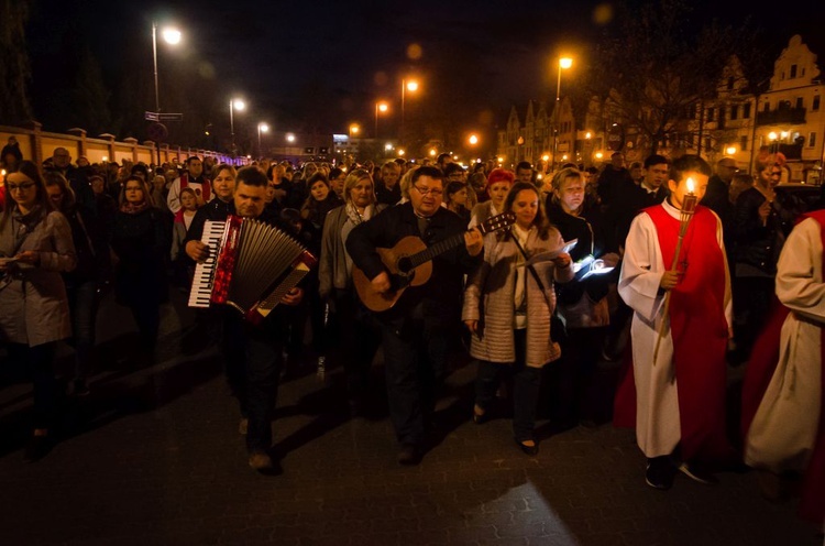 Droga Krzyżowa na ulicach Głogowa