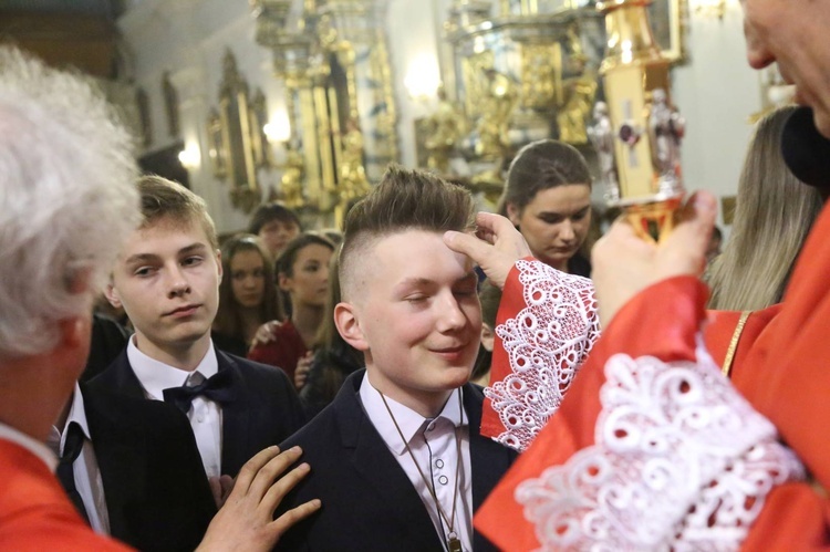 Bierzmowanie w Zakliczynie, cz 2.